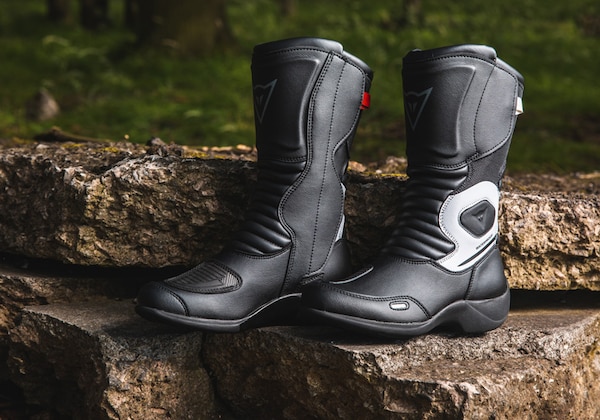 Five of the best ladies waterproof motorcycle boots featured image